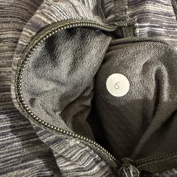 Lululemon Zip-up with Hood - Size 6 - Picture 6 of 8